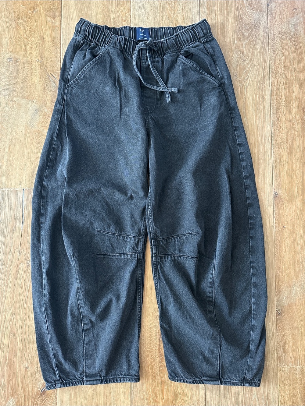 NWOT Gap Denim Stretch Pull On Barrel Pants  size XS
